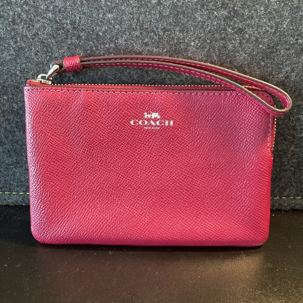COACH F58032 Corner Zip Wristlet Cross Grain Leather Dark Berry Wallet Clutch